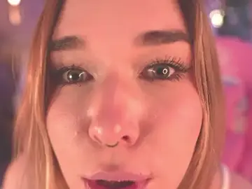 Stripchat Nude Webcam of Smiley_Mia