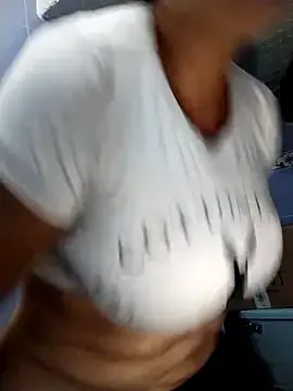 Stripchat Live Sex Cam of keilymadam