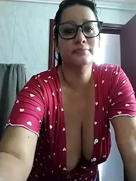 Stripchat Adult Webcams of keilymadam