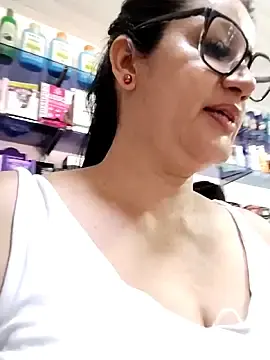 Stripchat Adult Webcam of keilymadam