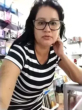 Stripchat Adult Webcams of keilymadam