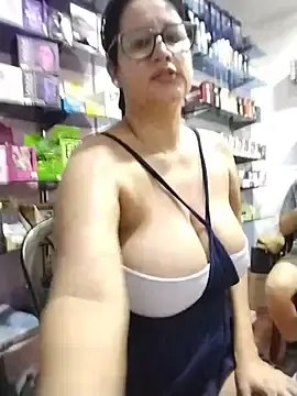 Stripchat Sex Chat of keilymadam