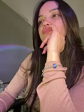 Stripchat Sex Cam of MisFrekcles_