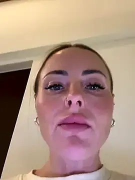 Stripchat Adult Webcams of EmaSalis