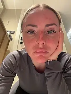 Stripchat Adult Webcams of EmaSalis