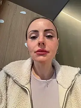 Stripchat Best Webcam of EmaSalis