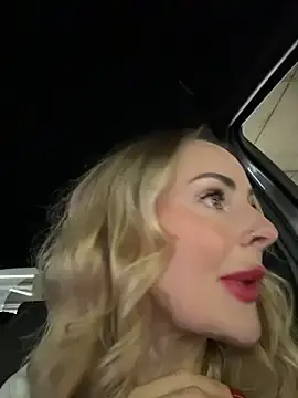 Stripchat Best live sex cam show of EmaSalis