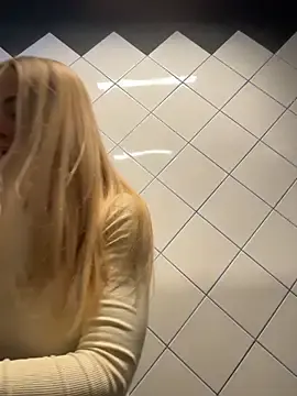 Stripchat Adult Video Chat of EmaSalis