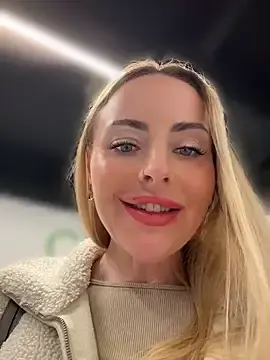 Stripchat Sex Chat of EmaSalis