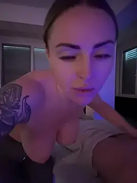 Stripchat Free Porn Cam of EmaSalis