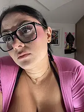 Stripchat Watch Live Sex Cams of linatarens