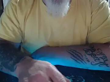 Stripchat Live Sex Cam of Newfiesausage1972