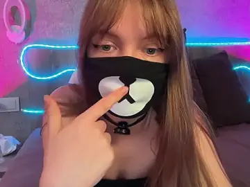 Stripchat Free Porn Cam of Your_Little_Bear