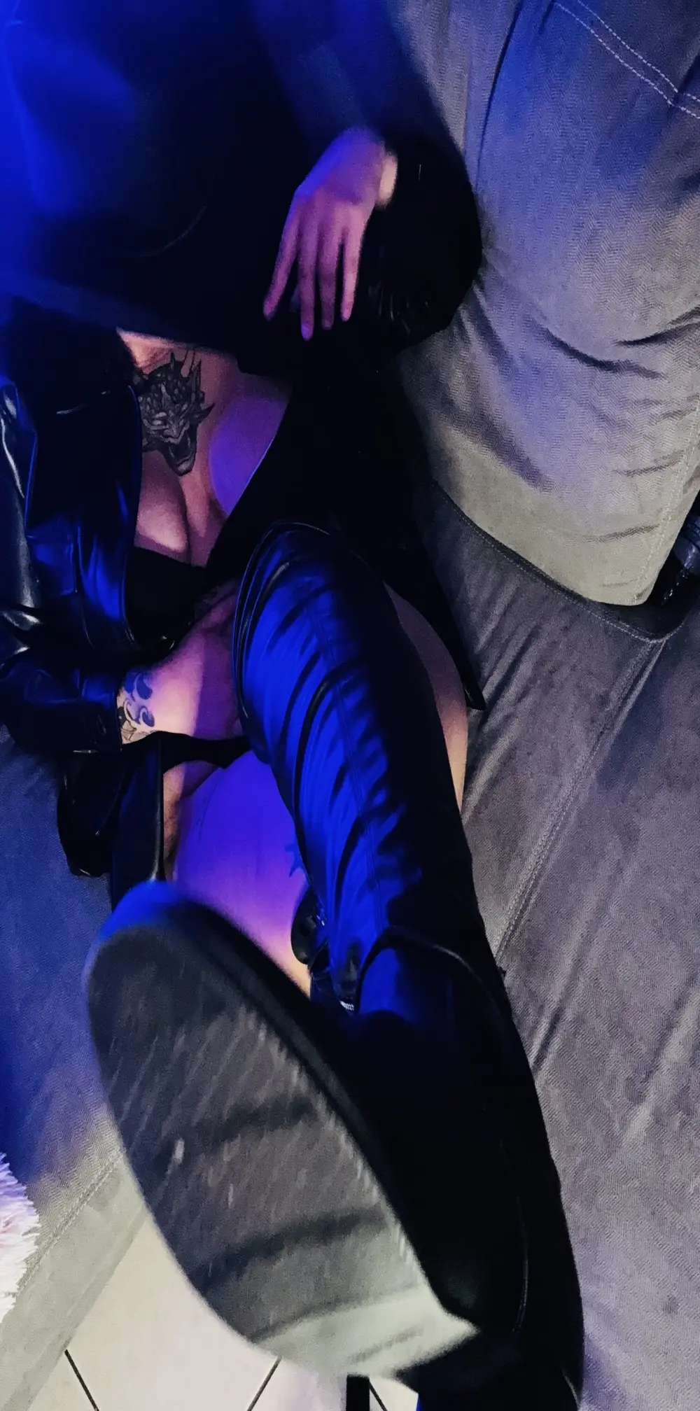 miacanela_xo