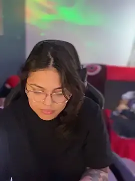 Stripchat Sex Cam of miacanela_xo