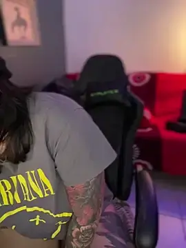 Stripchat Free Porn Cam of miacanela_xo