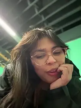 Stripchat Adult Webcam of miacanela_xo