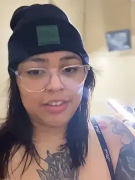 Stripchat Free Live Porn of miacanela_xo