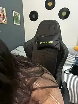 Stripchat Sex Cam of miacanela_xo