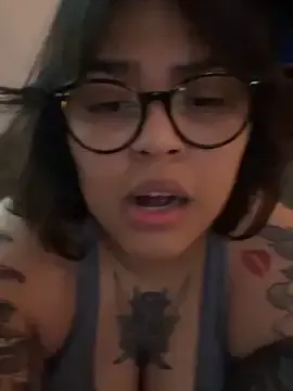 Stripchat Free Porn Cam of miacanela_xo