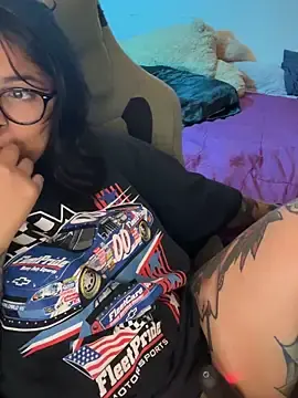 Stripchat Live Sex Cam of miacanela_xo