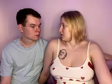 Stripchat Watch Live Sex Cams of julielourens