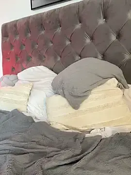 Stripchat Best live sex cam show of EllaMae