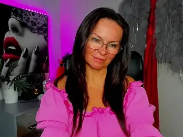 Stripchat Live Sex of HelenLuxx