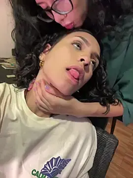 Stripchat Adult Webcams of Alice_surprise