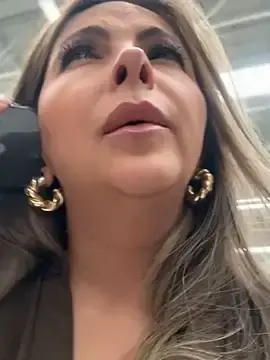 Stripchat Live Porn of _Abril-Office1