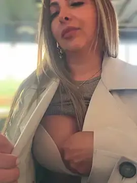 Stripchat Free Live Porn of _Abril-Office1