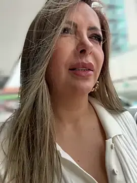 Stripchat Sex Chat of _Abril-Office1