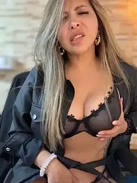 Stripchat Best Webcam of _Abril-Office1