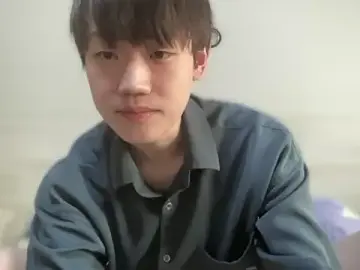 Stripchat Nude Webcam of kazu_aeg