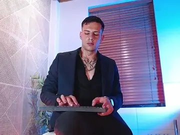 Stripchat Watch Live Sex Cams of Dustin_Sonne