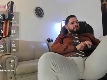 Stripchat Nude Webcam of Ethan_Castellano