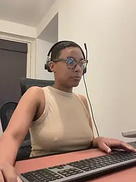 Stripchat Live Porn of Melia_Rayne