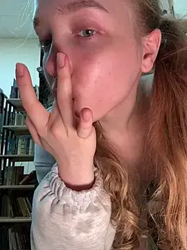 Stripchat Live Sex Cam of bambi_lu