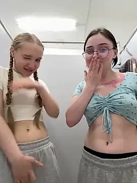 Stripchat Live Sex Cam of bambi_lu