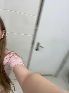 Stripchat Nude Webcam of bambi_lu