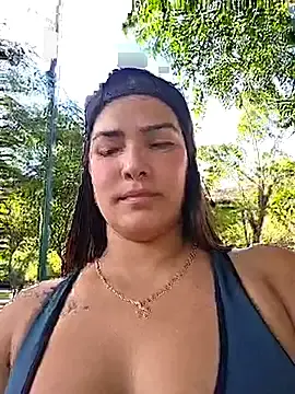 Stripchat Free Porn Cam of camiysebas21