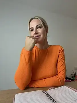 Stripchat Adult Video Chat of streetdoll