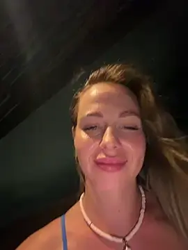 Stripchat Sex Cam of streetdoll