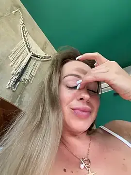 Stripchat Adult Webcam of streetdoll