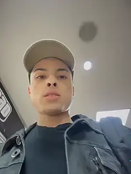 Stripchat Live Sex Cam of Eros_lee