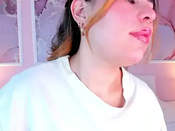 Stripchat Free Live Porn of Kennya_Rodriguez