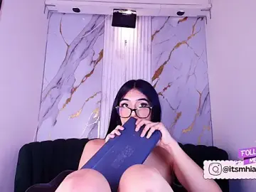 Stripchat Free Live Porn of Mhiaa_Sweet