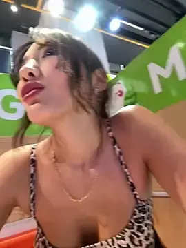 Stripchat Watch Live Sex Cams of lean_lie8