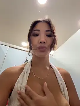 Stripchat Nude Webcam of lean_lie8