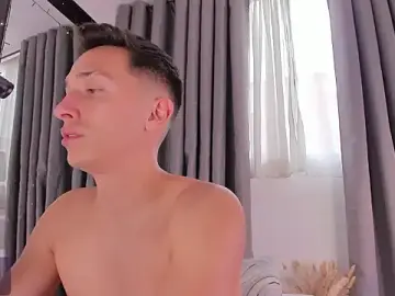 Stripchat Adult Webcams of Thiago_Jones1